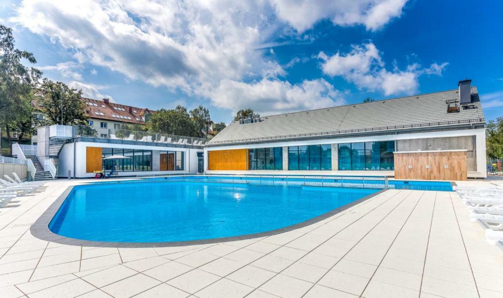 Apartamenty Familijne- Os Feniks Kołobrzeg Zewnętrze zdjęcie